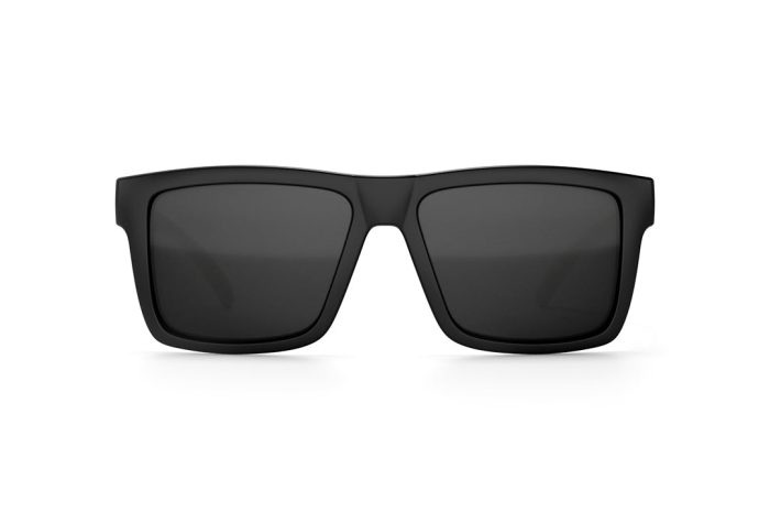 Black Black Front 2d461af0 f77f 4239 9584 6549ba4186d6