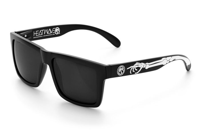 Bones Black Angle 1368c0f2 fc88 4169 b343 2db97955f6ad