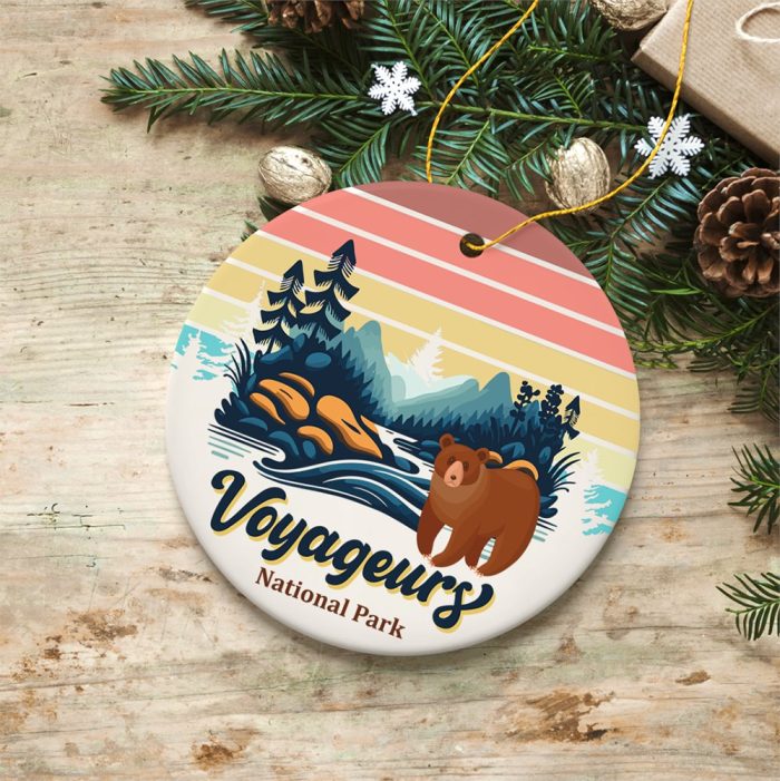 FORPRODUCTVoyageursNationalParkRetroStyleOrnament MinnesotaUSATouristAttractionandGift3DMockup 04