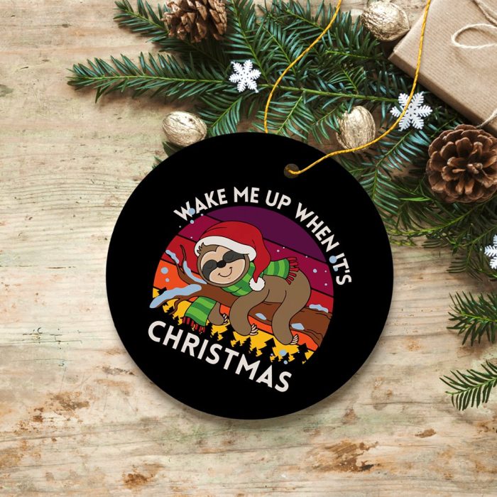 FORPRODUCTWakeMeUpWhenIt sChristmasSlothOrnament3DRealisticWhiteOrnamentMockup 04